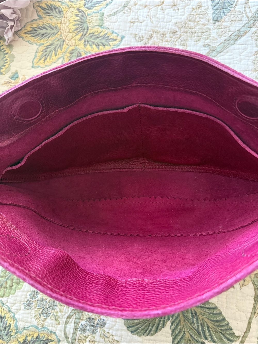 Portland Leather Shoulder Bag in Raspberry - Picture 3 of 4